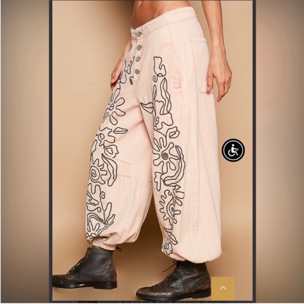 POL Pale Blush Wide-Leg Balloon Pants with Black Floral Embroidery